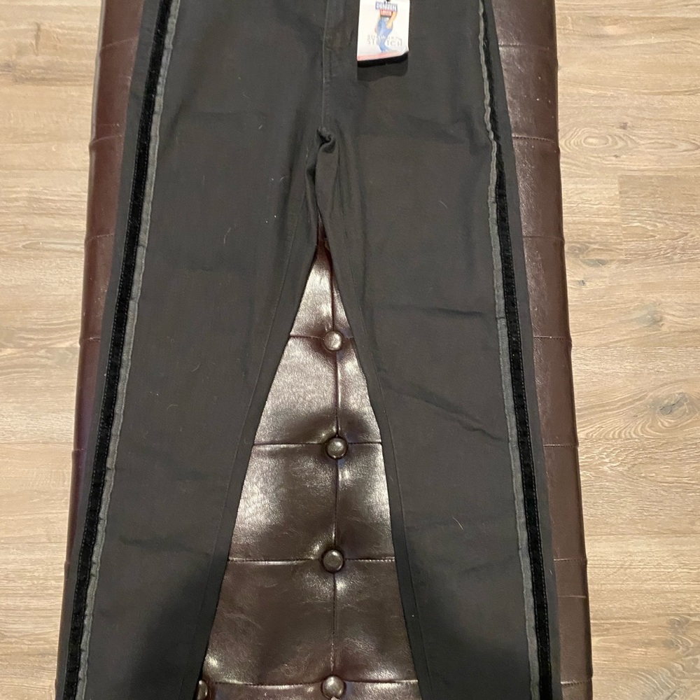 Brand new with tags Levis size 10 black jeans